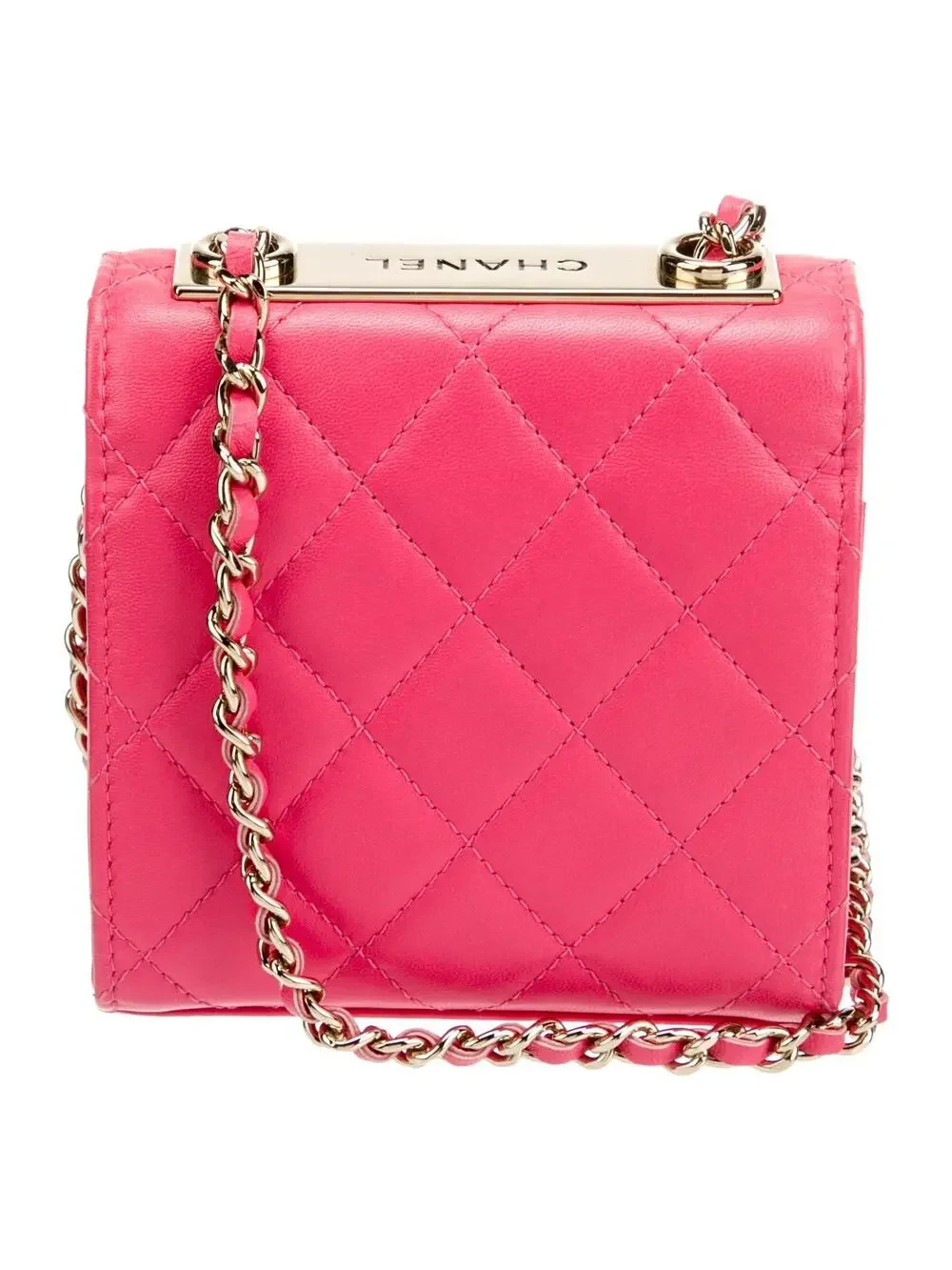 CHANEL elevate your